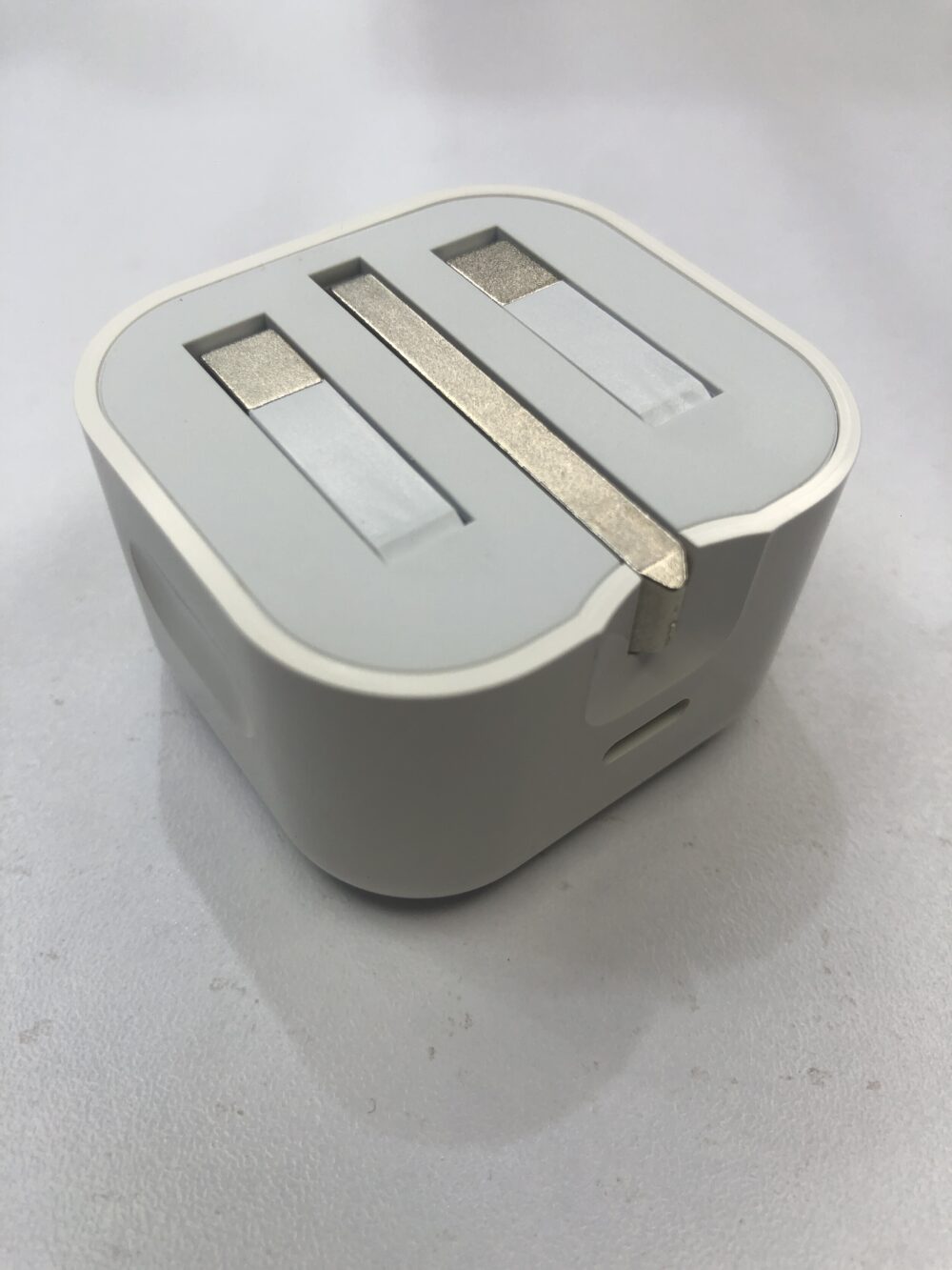 شارژر اصلی ۲۰ وات اپل Apple 20W 6pin USB-C Power Adapter - Image 5